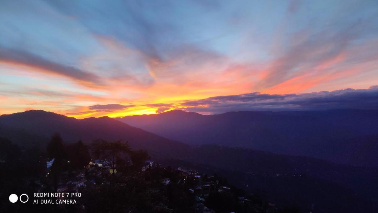 Swarna Kamal Homestay Darjeeling  Buitenkant foto