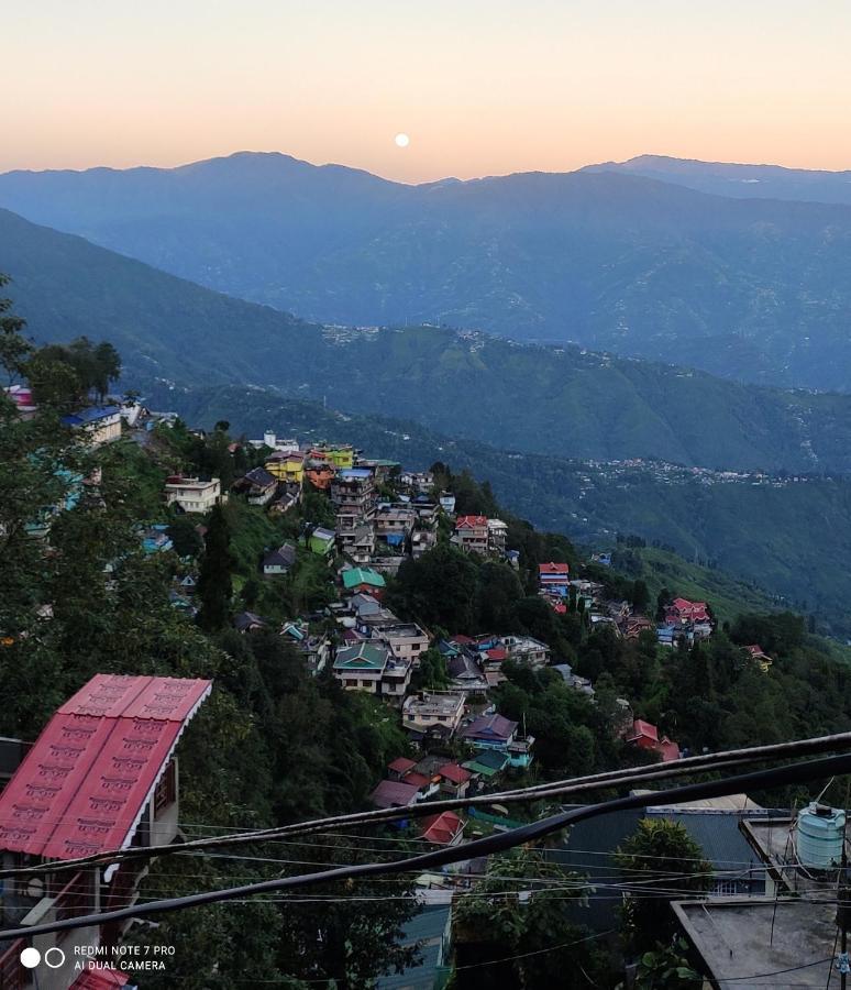 Swarna Kamal Homestay Darjeeling  Buitenkant foto